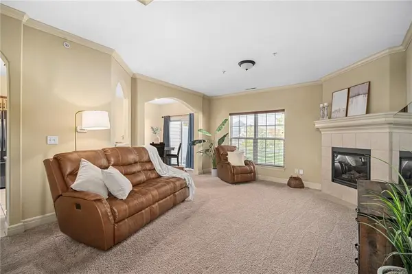 8925 Inkster ST, Lenexa, KS 66227
