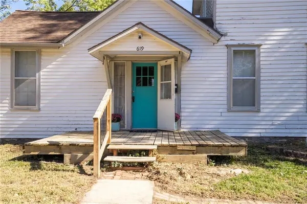 619 W 4th ST, Lawrence, KS 66044