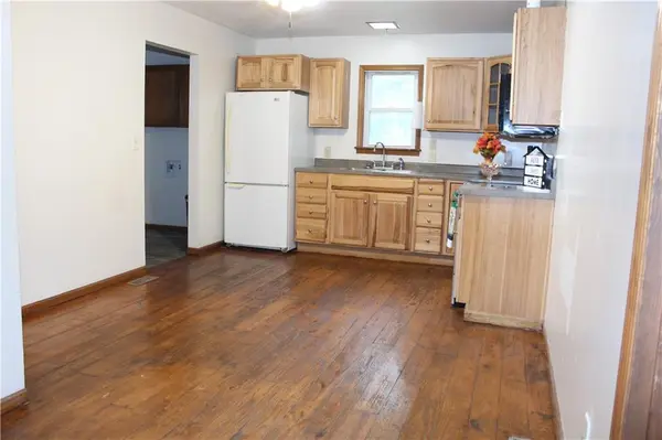 223 E Seward ST, Burlingame, KS 66414