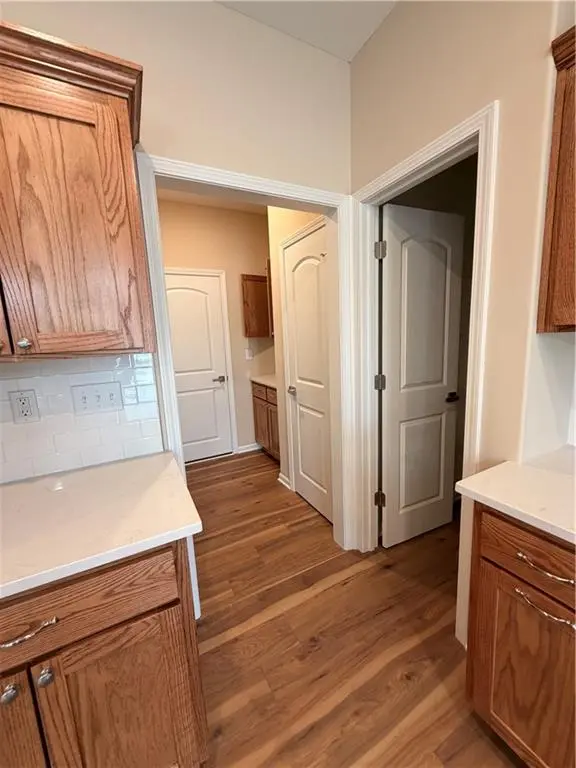 1305 NE Redwood CT, Oak Grove, MO 64075