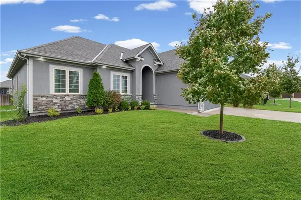 4812 SW 5th ST, Blue Springs, MO 64014