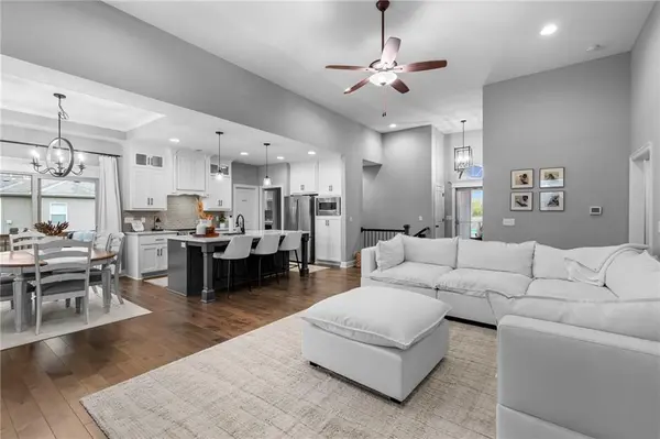 4812 SW 5th ST, Blue Springs, MO 64014