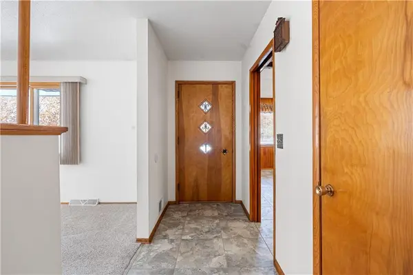 7019 N Elm ST, Pleasant Valley, MO 64068
