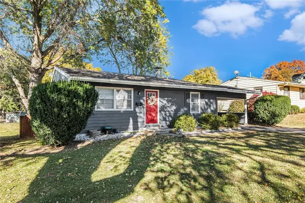 3513 Jackson ST, St Joseph, MO 64507