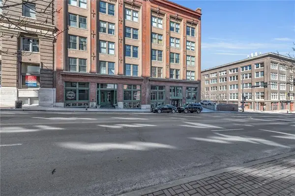 700 Broadway BLVD #310, Kansas City, MO 64105