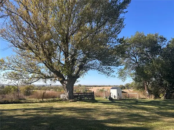 21919 120th ST, Clearmont, MO 64431