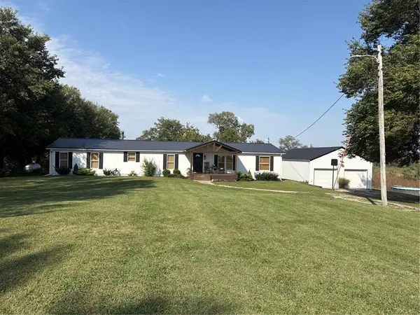 21919 120th ST, Clearmont, MO 64431