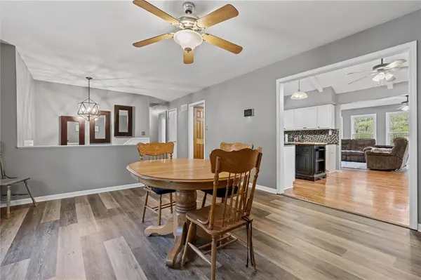 9705 NW Hampton Woods DR, Kansas City, MO 64152