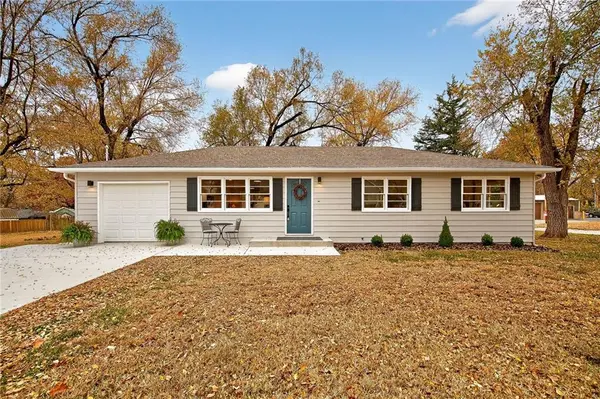 318 N Park ST,  Bonner Springs,  KS 66012
