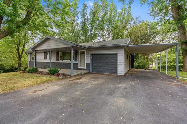 1101 WILLIAMS ST, Excelsior Springs, MO 64024