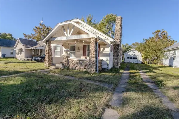 1412 W 6th ST, Coffeyville, KS 67337