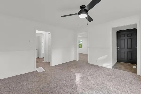 5646 S 2nd ST, St Joseph, MO 64504
