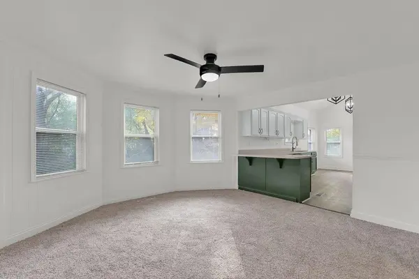 5646 S 2nd ST, St Joseph, MO 64504