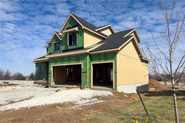 21926 W 99th TER, Lenexa, KS 66220