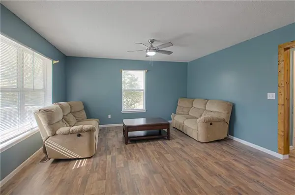 1510 Yecker AVE, Kansas City, KS 66104