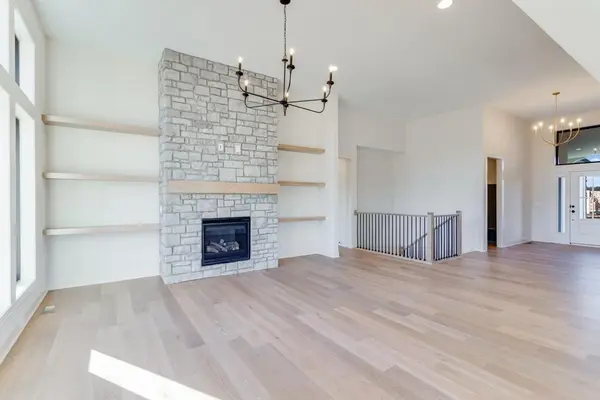 1839 Woodward CIR, Raymore, MO 64083