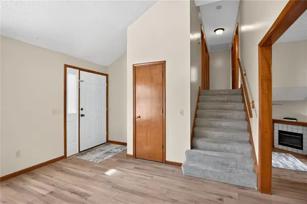 1602 Opal RD, Kearney, MO 64060