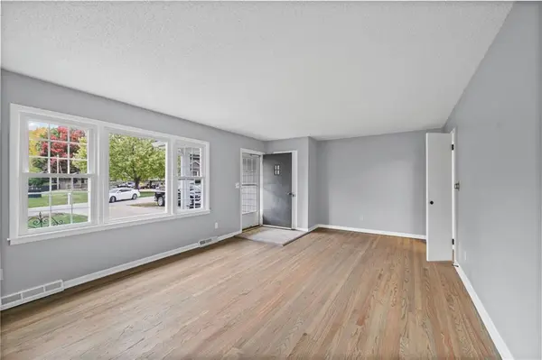 10701 N Main ST, Kansas City, MO 64155