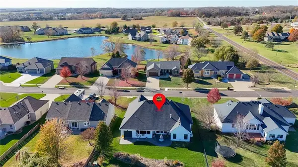 1210 Signal Lake CT, Baldwin City, KS 66006