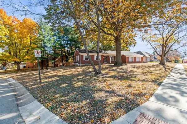 12923 Beacon AVE, Grandview, MO 64030