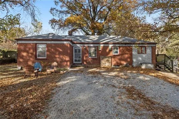 6502 Leavenworth RD, Kansas City, KS 66104