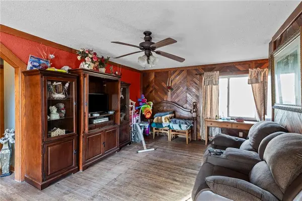 6502 Leavenworth RD, Kansas City, KS 66104