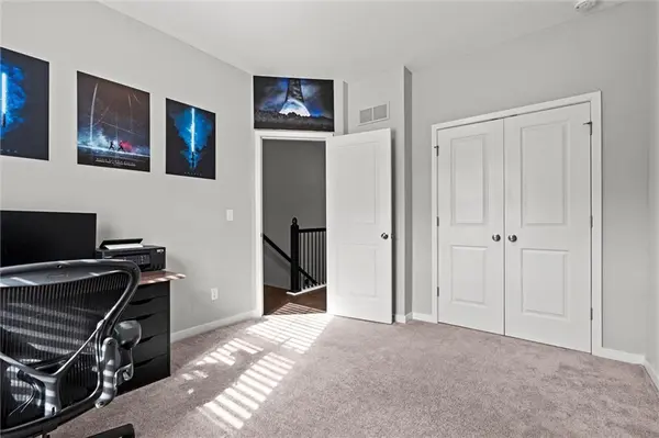 12894 W 93rd ST, Lenexa, KS 66215