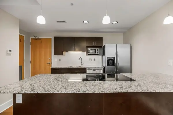 909 Walnut ST #705, Kansas City, MO 64106