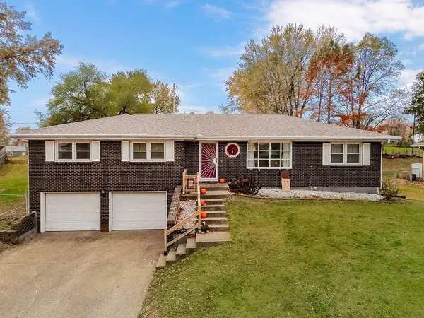 1303 NE 77th ST, Gladstone, MO 64118