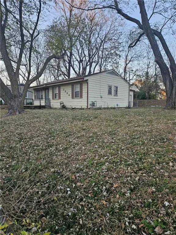 7334 NE 51st ST, Kansas City, MO 64119