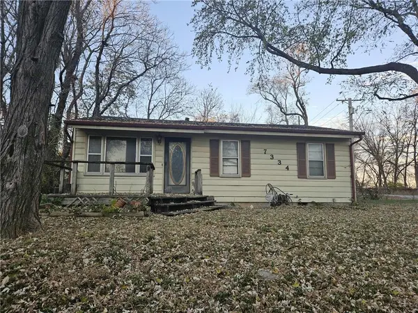 7334 NE 51st ST, Kansas City, MO 64119