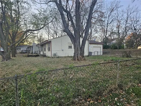 7334 NE 51st ST, Kansas City, MO 64119