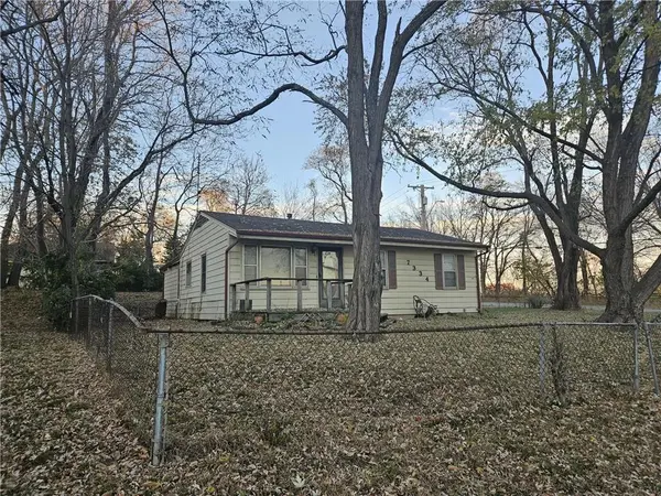 7334 NE 51st ST, Kansas City, MO 64119