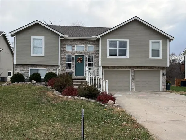 521 Hillbrook DR,  Lansing,  KS 66043