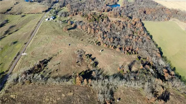 CC HWY, Gilman City, MO 64642