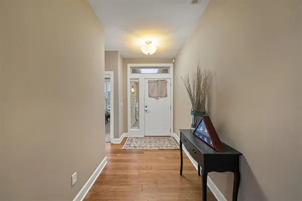 5614 Chimney Rocks CIR, Lawrence, KS 66049