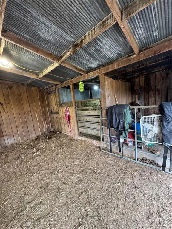 1696 Maple RD, Fort Scott, KS 66701