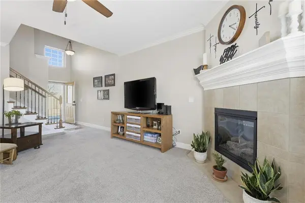 8896 Findley ST, Lenexa, KS 66227