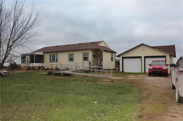 12279 S Docking ST, Burlingame, KS 66413