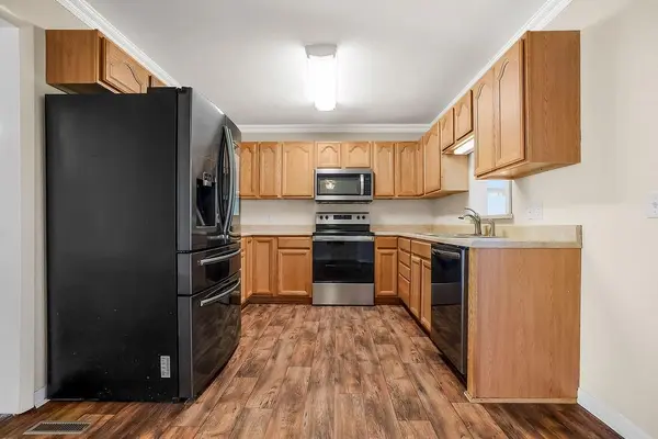 1504 Blueberry DR, Harrisonville, MO 64701