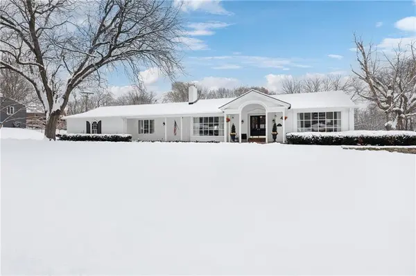 801 E Red RD, Independence, MO 64055