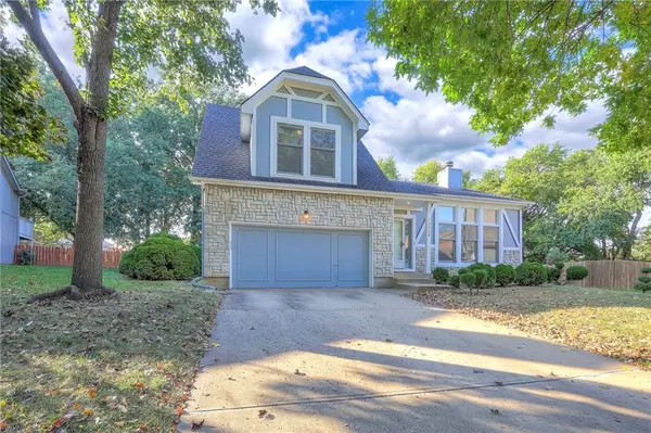 13928 W 109th ST, Lenexa, KS 66215