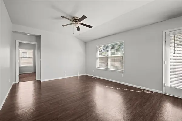 719 Samantha LN, Belton, MO 64012