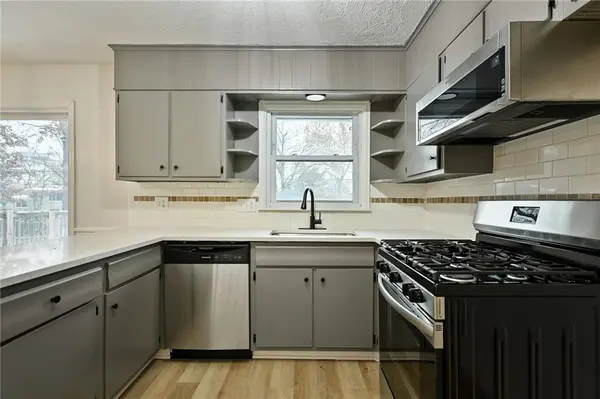 8001 Freeman AVE, Kansas City, KS 66112