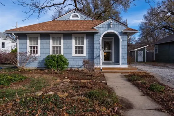 2028 New Hampshire ST, Lawrence, KS 66046