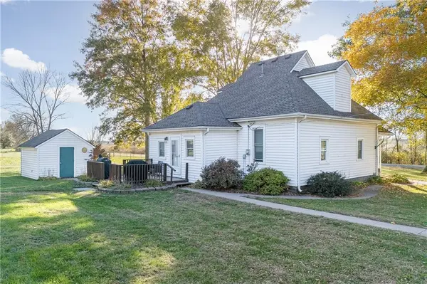 607 Saint Joseph BLVD, Bolckow, MO 64427