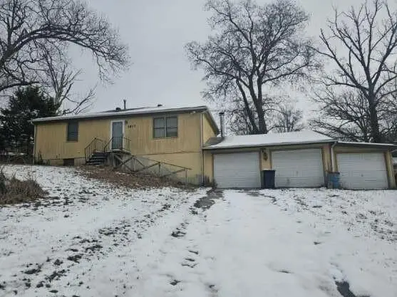 2917 stark AVE, Kansas City, MO 64129