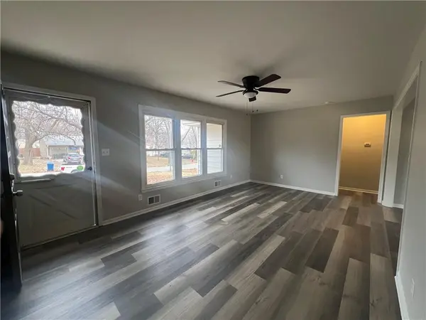 12117 E 47th TER, Independence, MO 64055