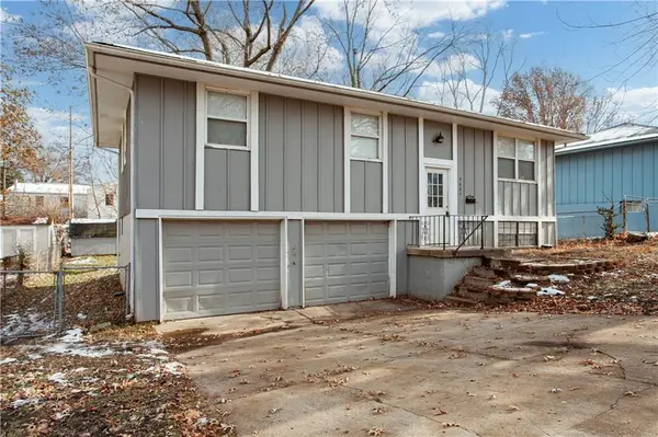 3621 S Scott AVE, Independence, MO 64052