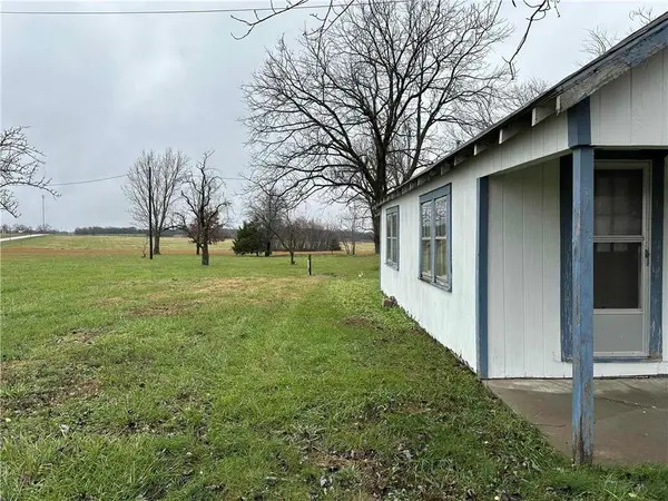 12339 US Hwy 65 HWY, Cross Timbers, MO 65634